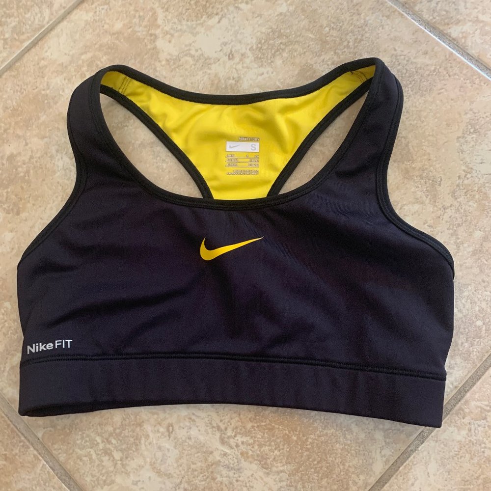 Nike Live Strong Sports Bra